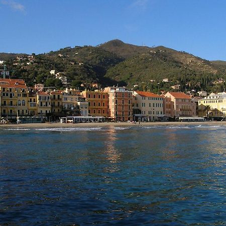 Hotel Badano sul Mare Alassio Exterior foto