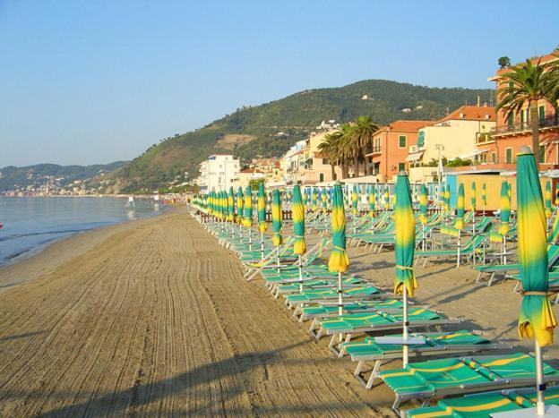 Hotel Badano sul Mare Alassio Exterior foto